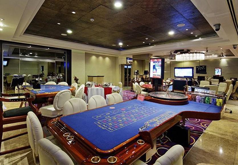 Merit Park Hotel & Casino Karmi Buitenkant foto